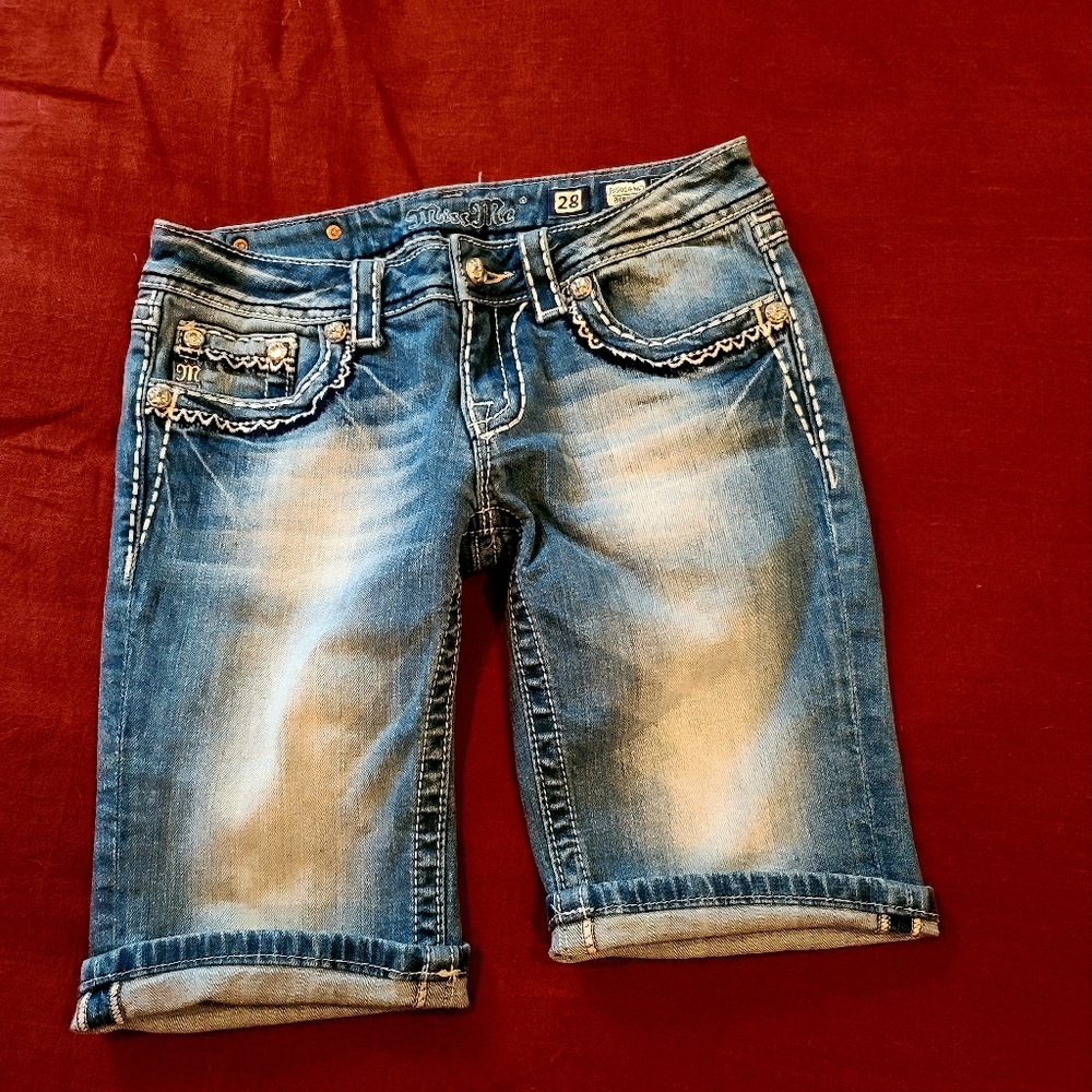 Miss Me Bermuda shorts